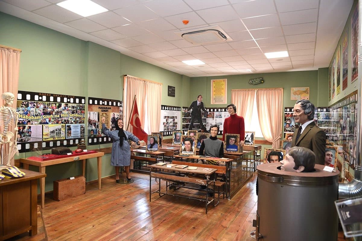 Hababam Sınıfı Müzesi– Kepez / Dokumapark