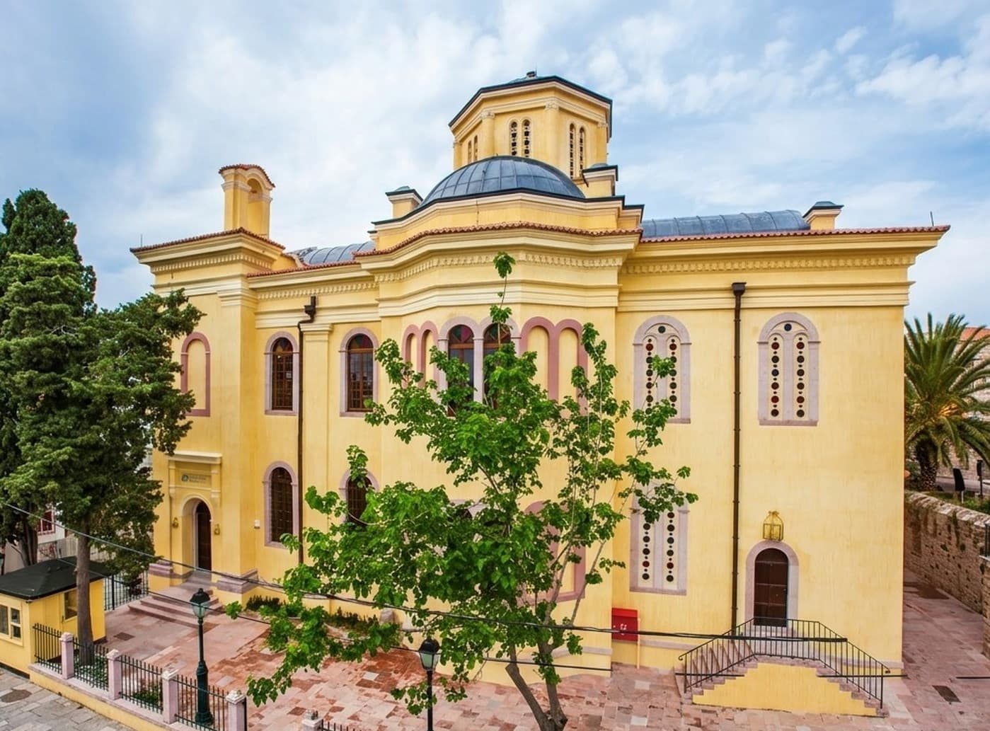 Cunda Taksiyarhis Rahmi M. Koç Müzesi