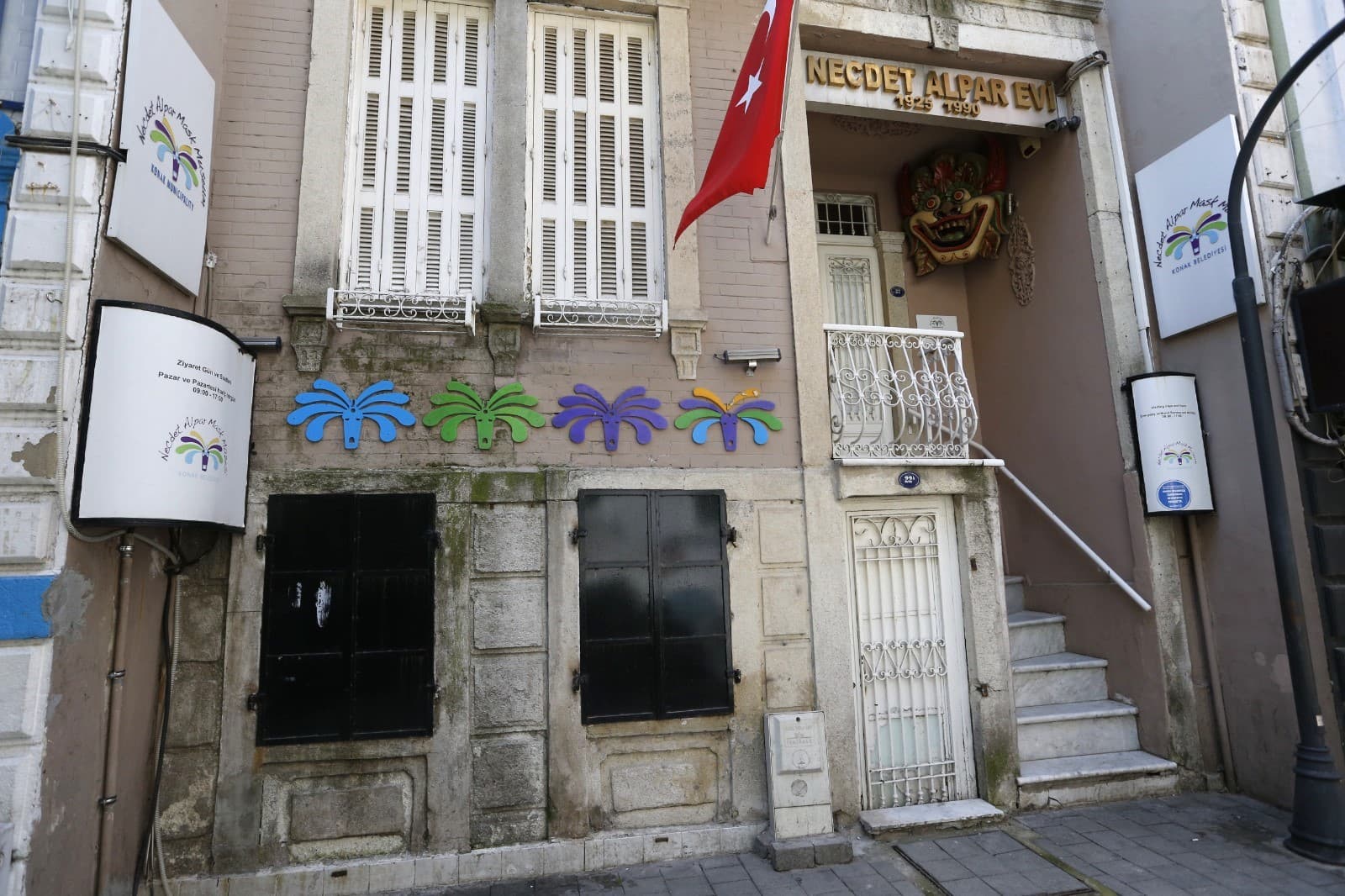 Necdet Alpar Mask Müzesi