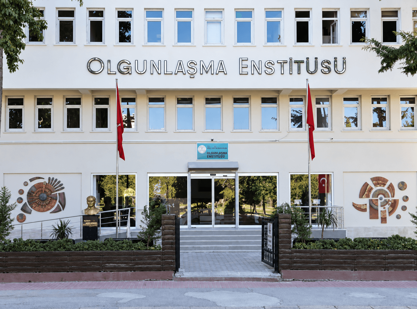 Adana Olgunlaşma Enstitüsü Müze ve Sergi Salonu