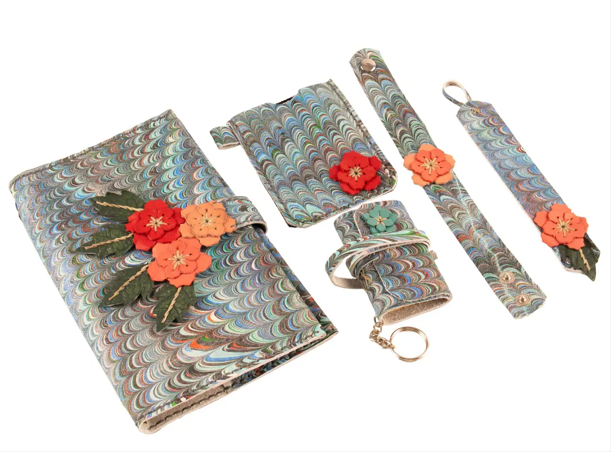 259-Yasemin Sargın (Satışta Değil)