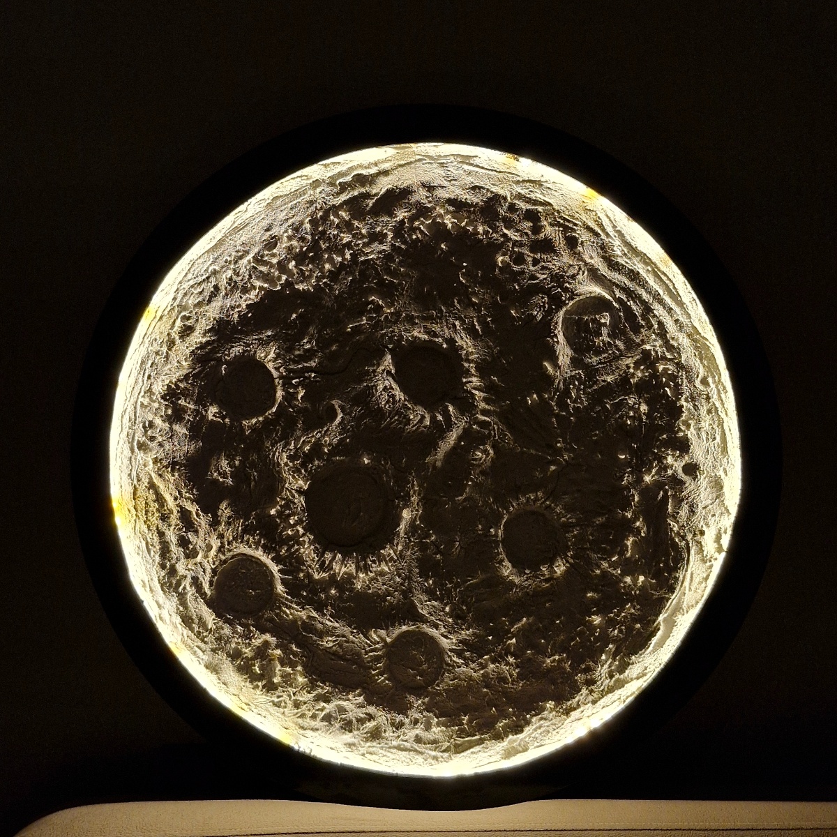 'LUNA' Işıklı, dokulu dolunay çalışması