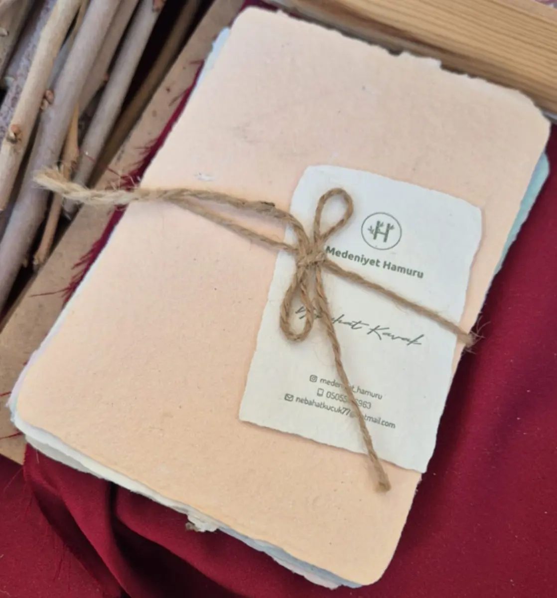 1144-Nebahat Kavak (Kağıt)